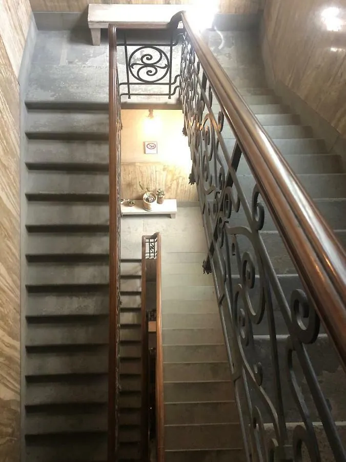 Fortezza Fourth Floor 6 Pax 피렌체 0*,  이탈리아